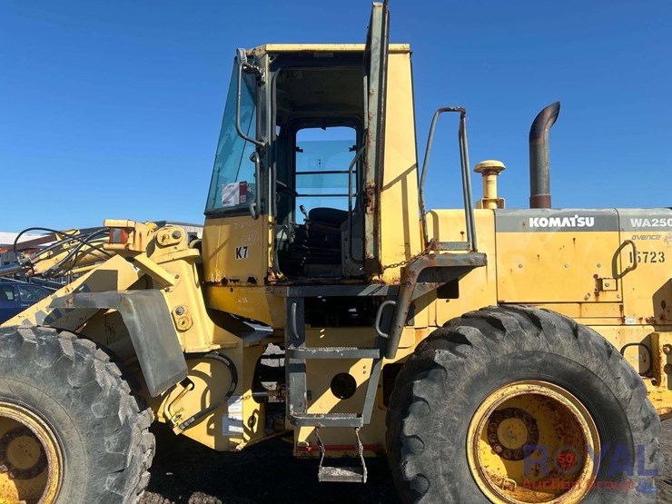 2003-komatsu-wa250-image-6