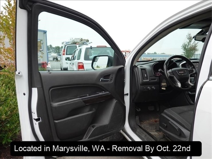 2016-gmc-canyon-image-3
