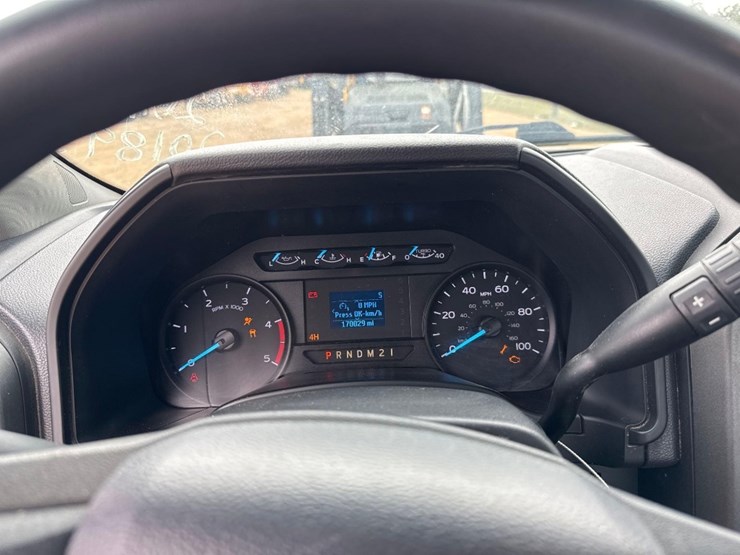 2019-ford-f550-xl-image-22
