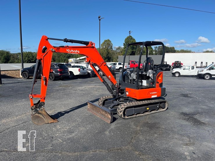 2023-kubota-kx033-4-image-1
