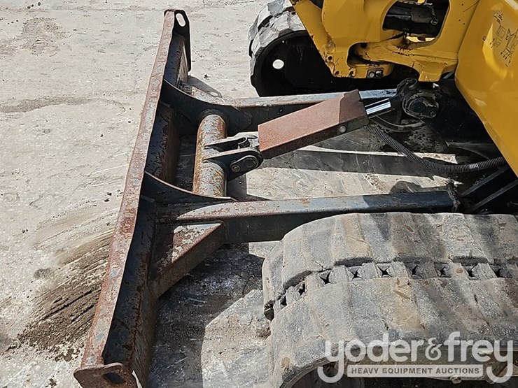caterpillar-305cr-image-21