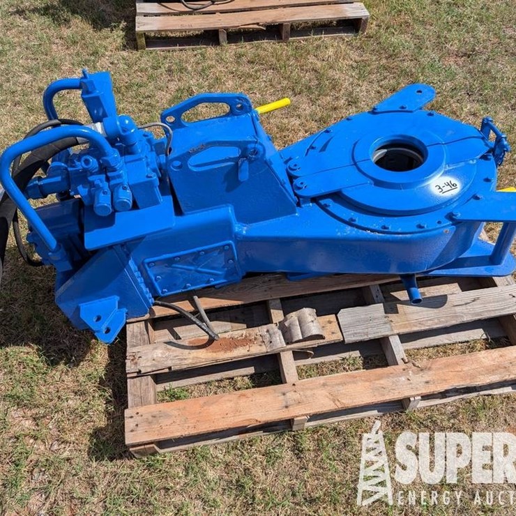 (3-46) GILL 58-93R Hyd Tubing Tong w/ 2-38" to 2-7