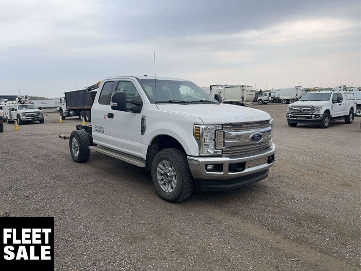 2019-ford-f350-image-4