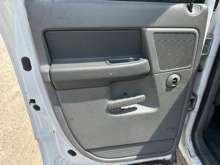 dodge-ram-1500-image-22