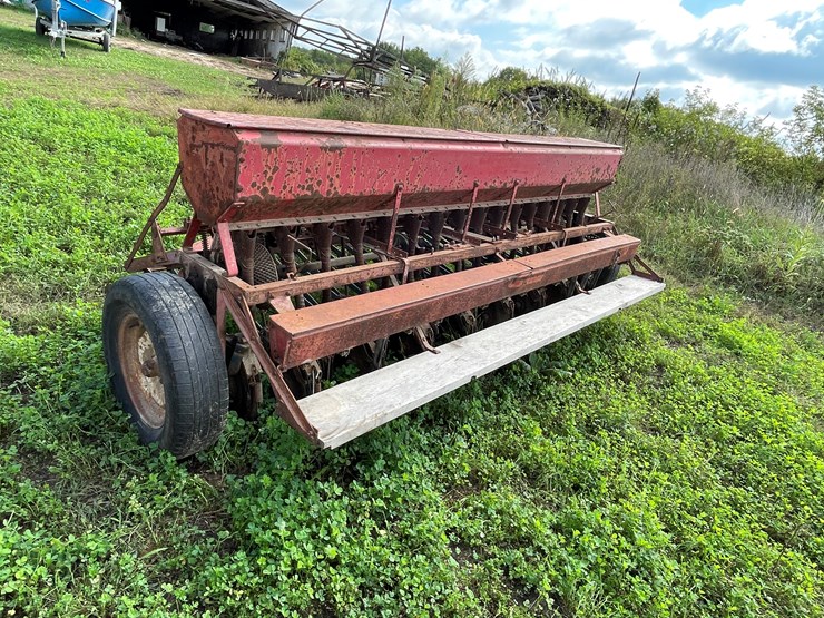 #5010-•-mccormick-10'-grain-drill-image-5