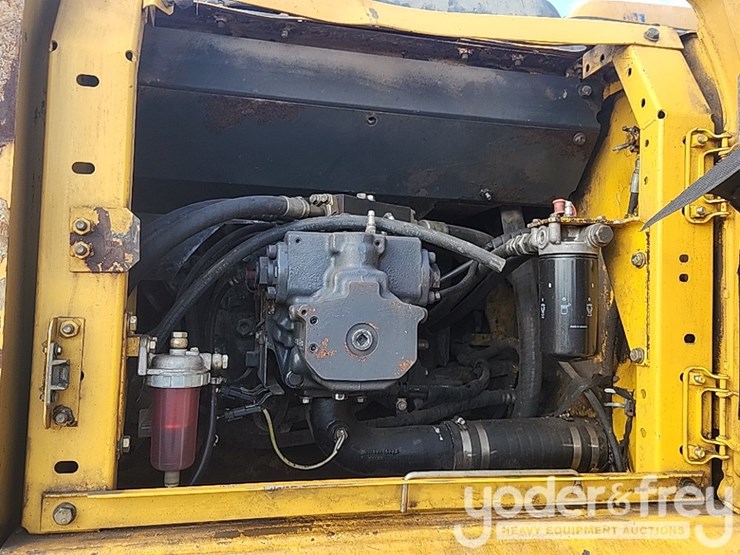 2006-komatsu-pc200-lc-7-image-9