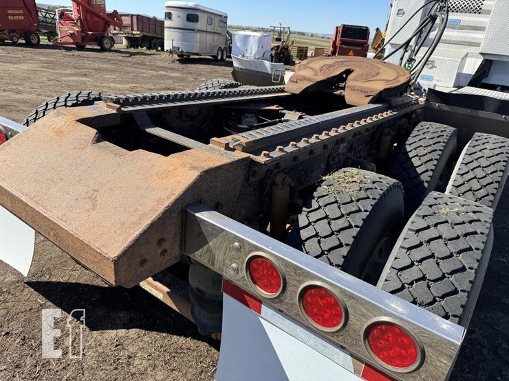 2009-kenworth-t800-image-53