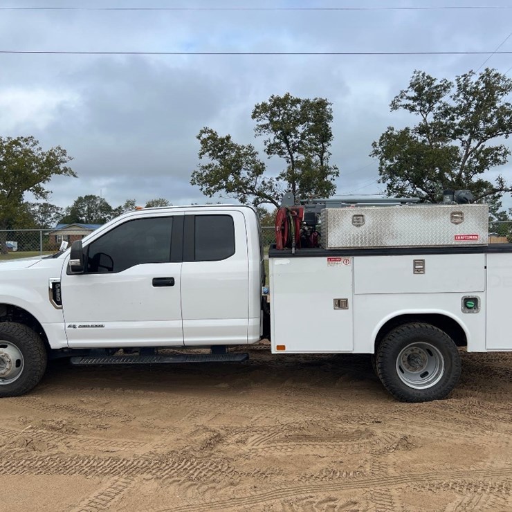 2018 FORD F350 XL