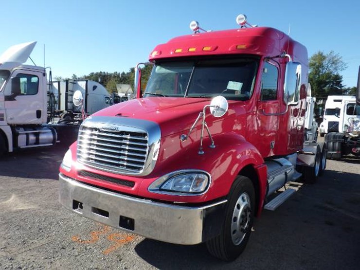 2018-freightliner-cl120-columbia-image-1