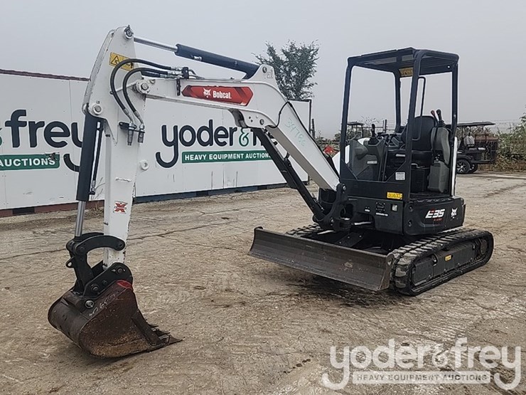 2022-bobcat-e35-image-1