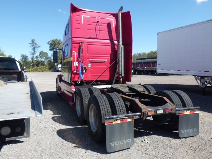 2006-volvo-vnl780-image-7