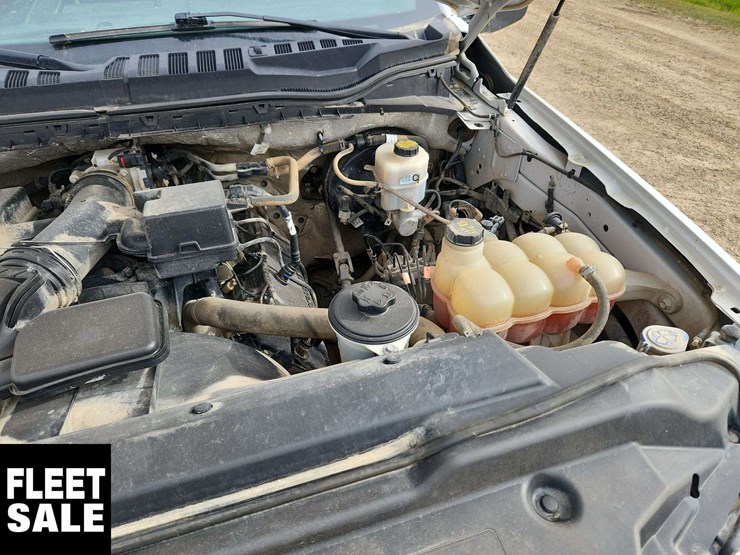 2021-ford-f350-image-28