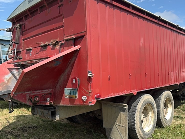 1995-ford-l9000-image-15