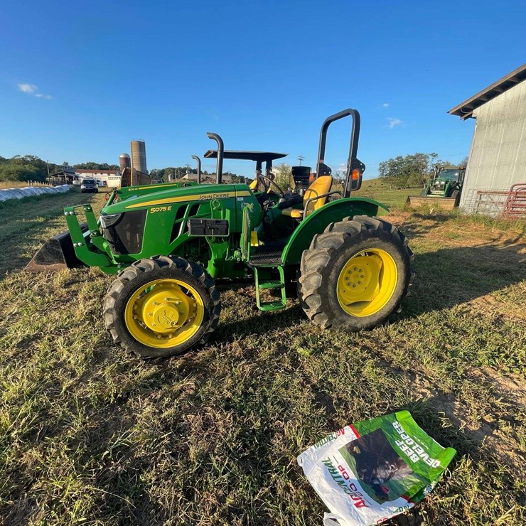 2022 JOHN DEERE 5075E