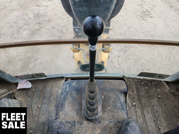john-deere-310-image-21