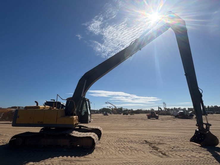 volvo-ec240cl-image-5