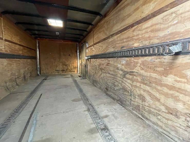 #1895-•-pace-16'-enclosed-dual-axle-trailer-(has-wi-title)-image-43