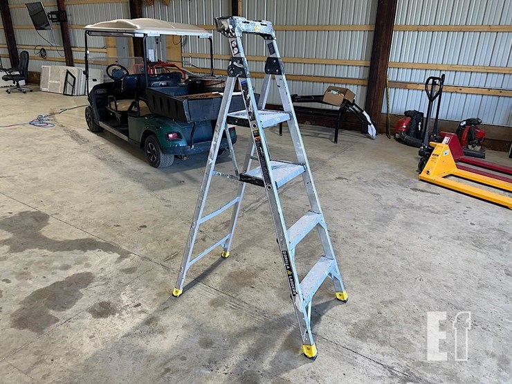 gorilla-5'-aluminum-ladder-image-2