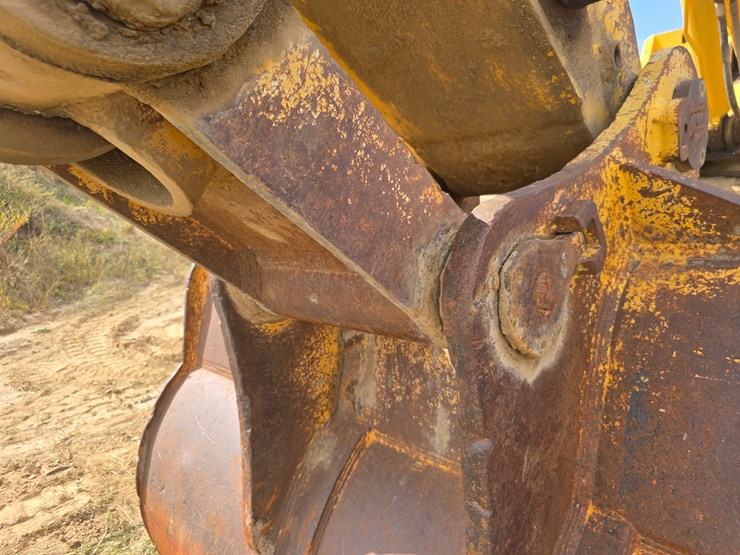 komatsu-pc750-se-image-52