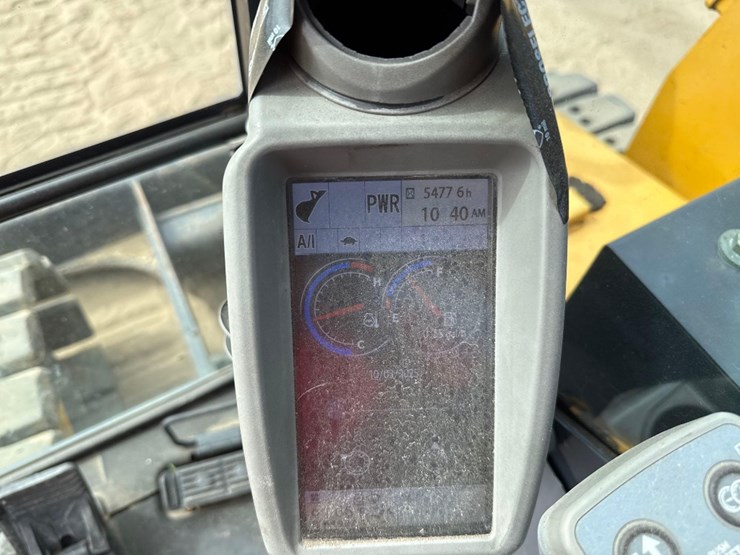 deere-85g-image-32