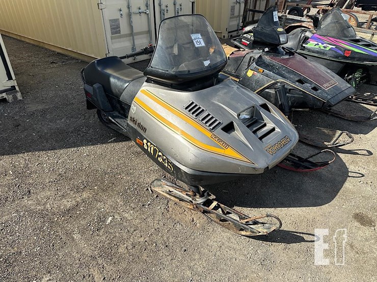 ski-doo-safari-voyager-131-image-2