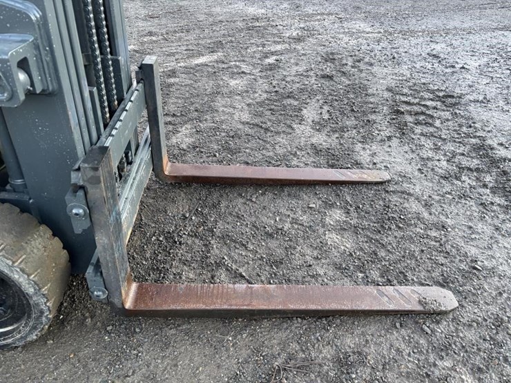 komatsu-fg20st-12-image-10