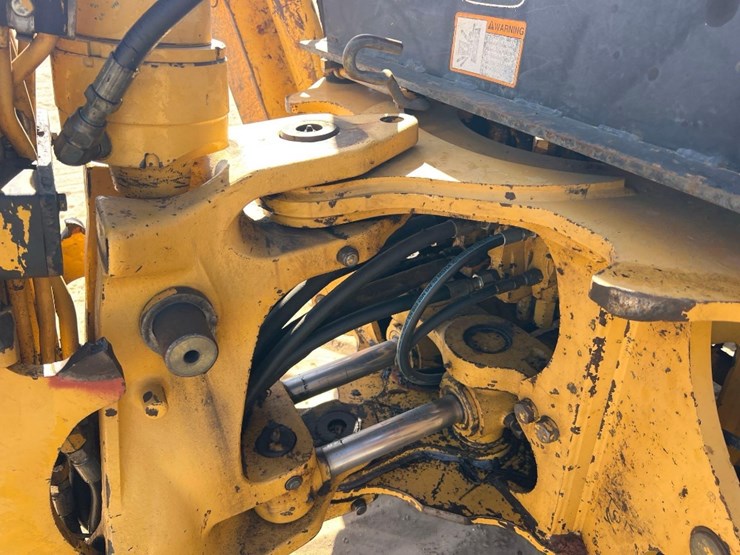 2000-deere-310se-image-29