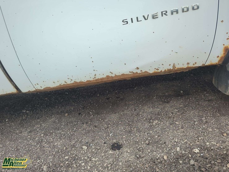 2012-chevrolet-silverado-1500-image-40