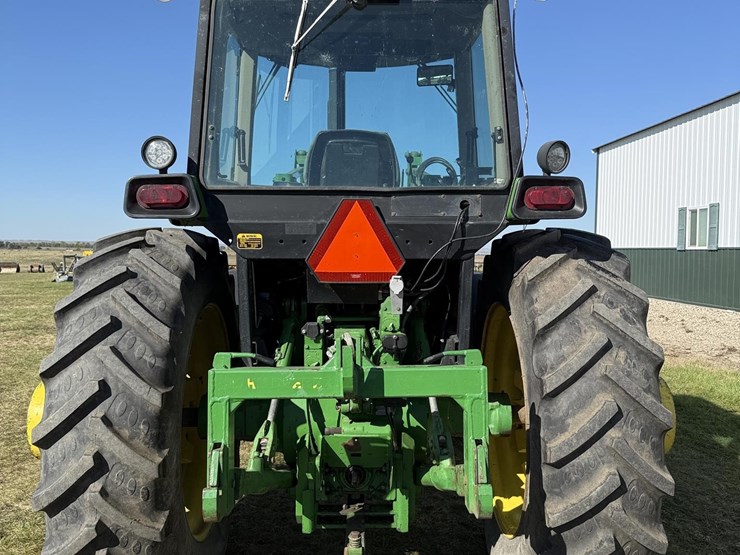 john-deere-4455-image-11