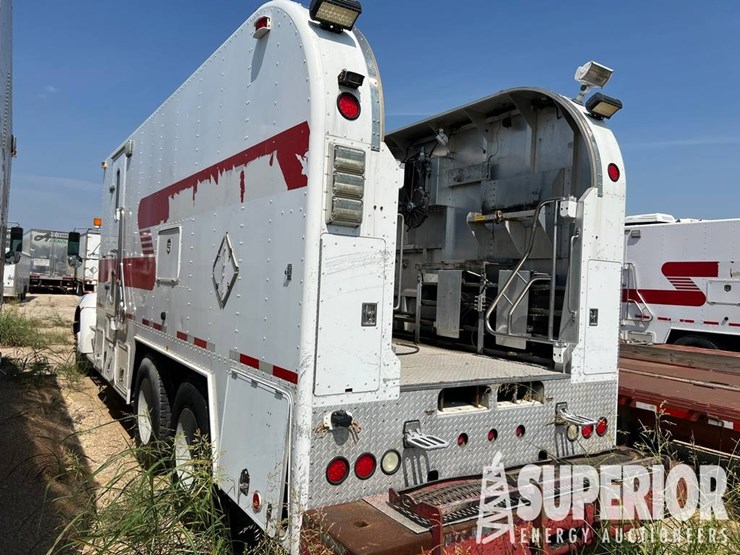 2011-kenworth-t370-image-2