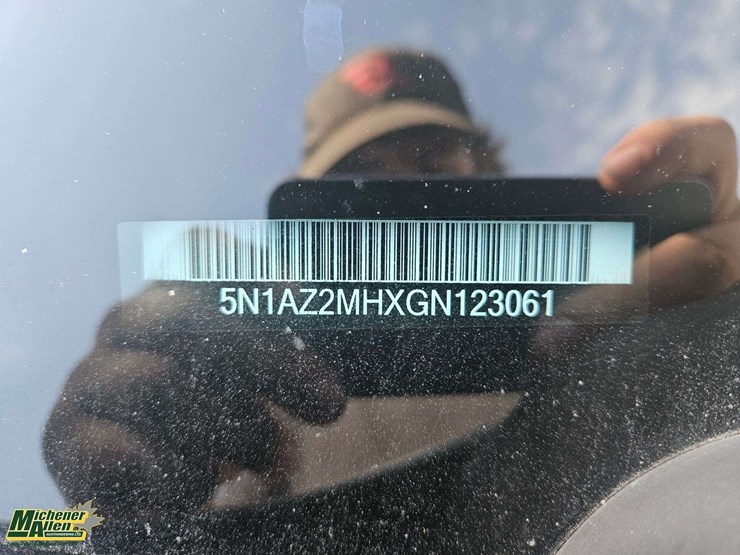 2016-nissan-murano-image-21