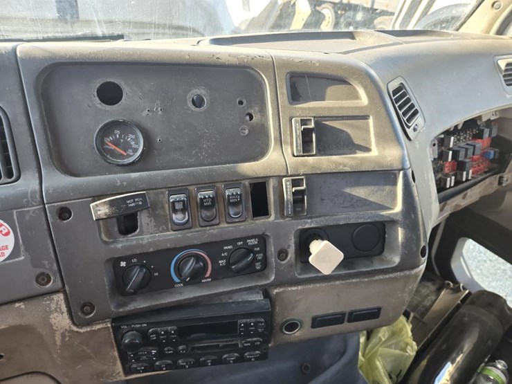 2002-caterpillar-c12-image-41