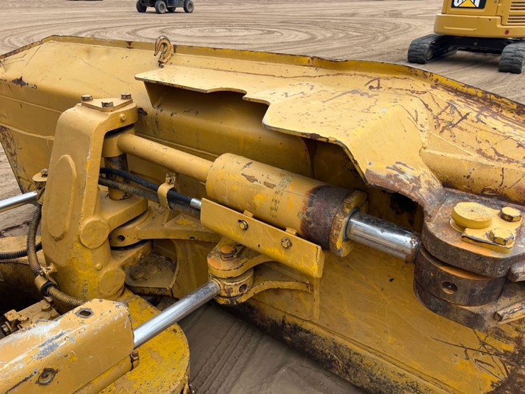 caterpillar-d5n-xl-image-18