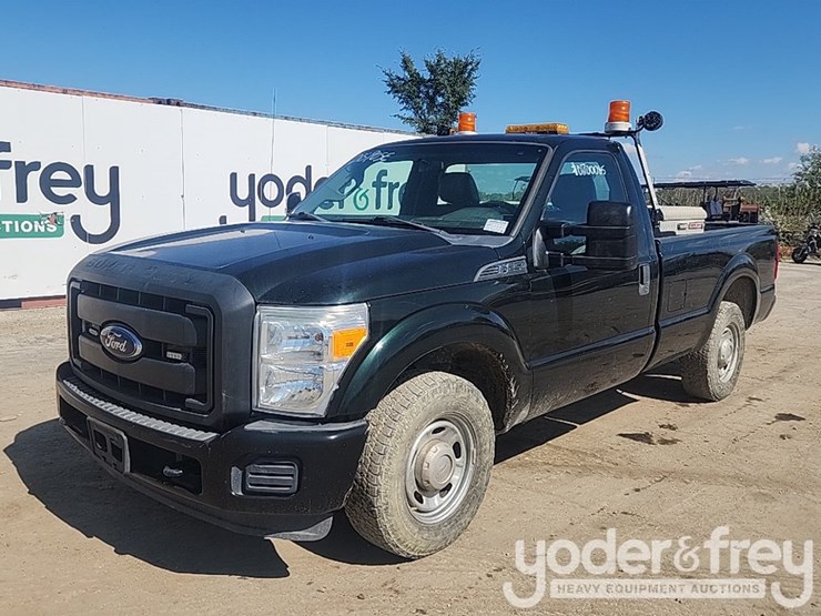 2015-ford-f250-xl-image-1