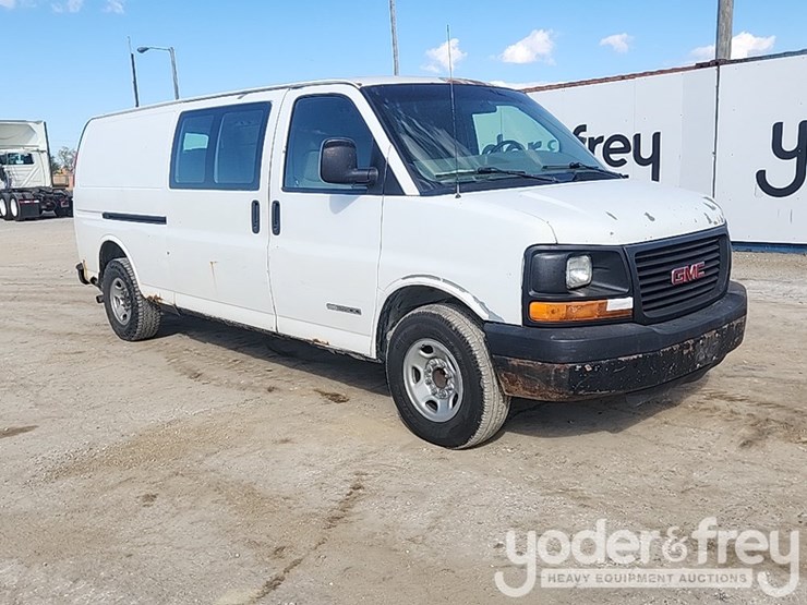 2006-gmc-savana-g2500-image-7