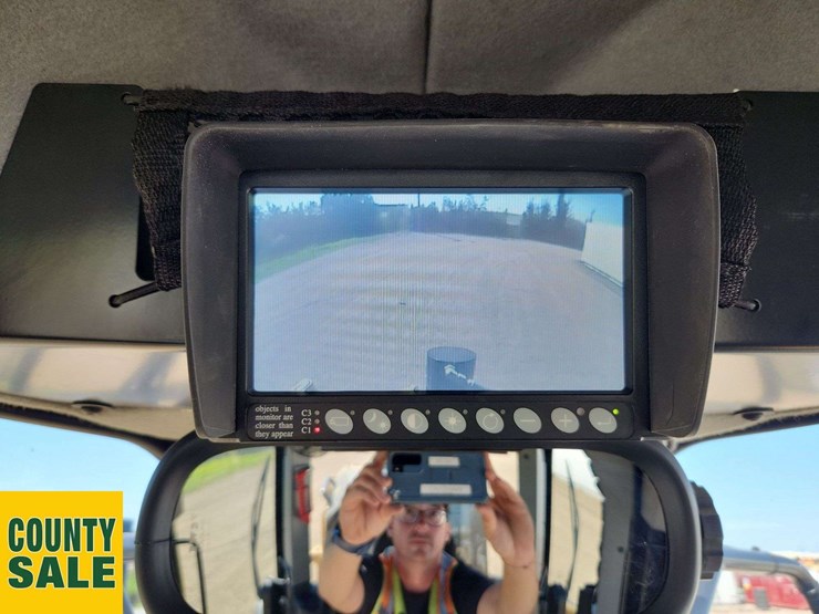 2020-caterpillar-150-awd-image-9