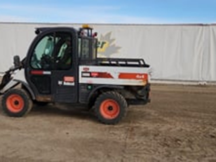 2014-bobcat-toolcat-5600-image-5