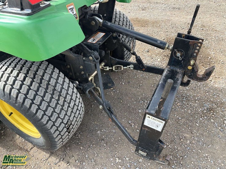 john-deere-2305-image-18