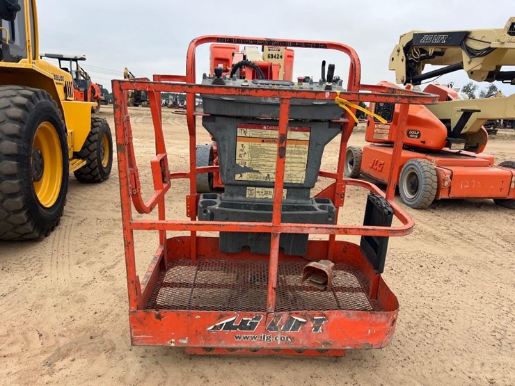 jlg-e300aj-image-6