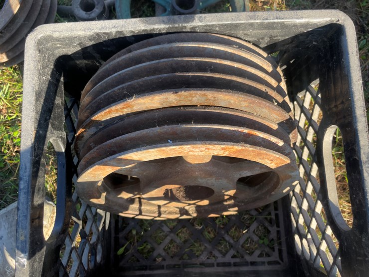 #5077-•-assorted-pulleys-image-7