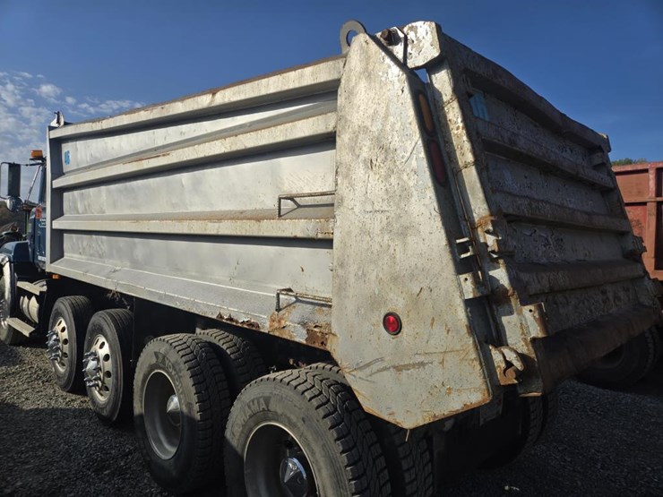 1997-mack-cl700-image-17