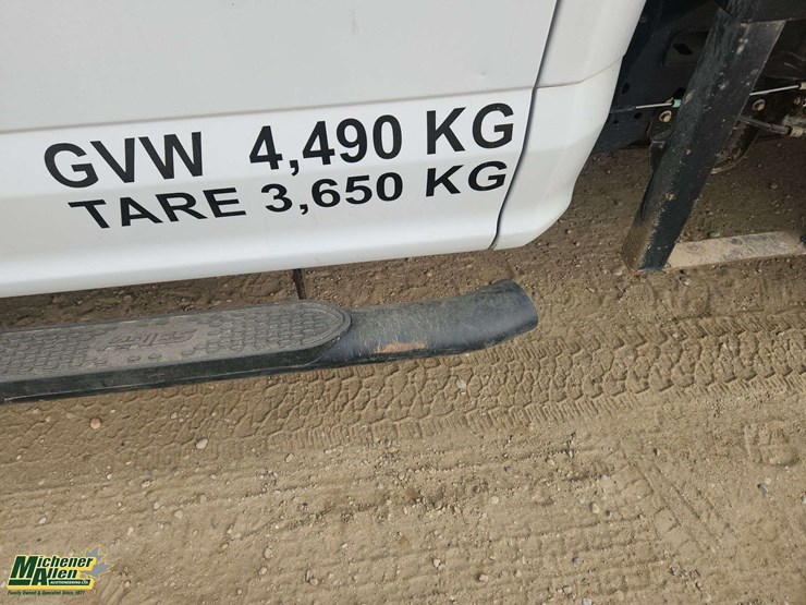 2021-ford-f350-image-41