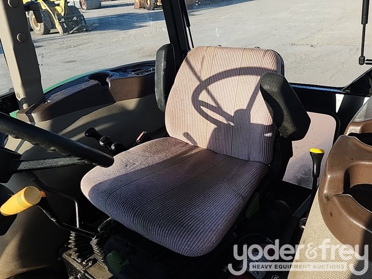 2009-john-deere-5093e-image-17