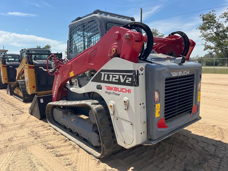 2017-takeuchi-tl12v2-image-3