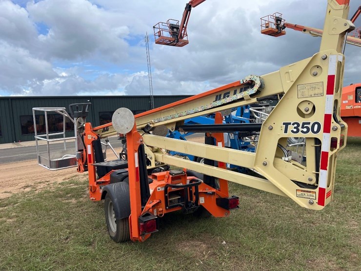 2021-jlg-t350-image-2