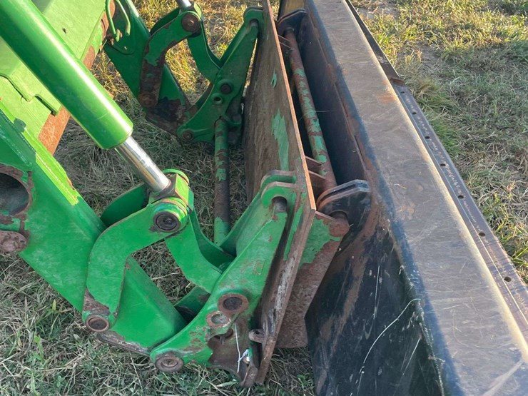 2018-john-deere-5055e-image-8