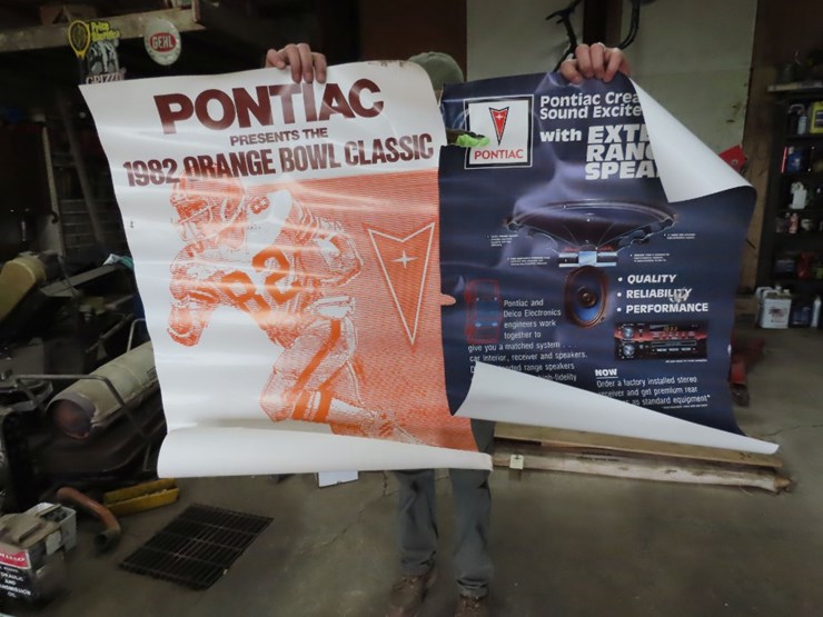 1982-pontiac-trans-am-nib-dealership-posters-image-2