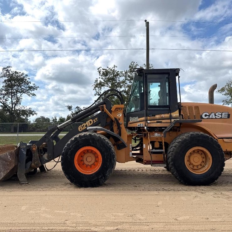 2002 CASE 621D XT
