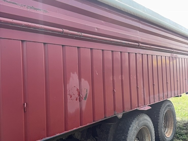 1995-ford-l9000-image-29