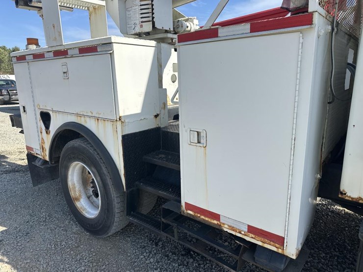 2006-international-durastar-4300-image-18